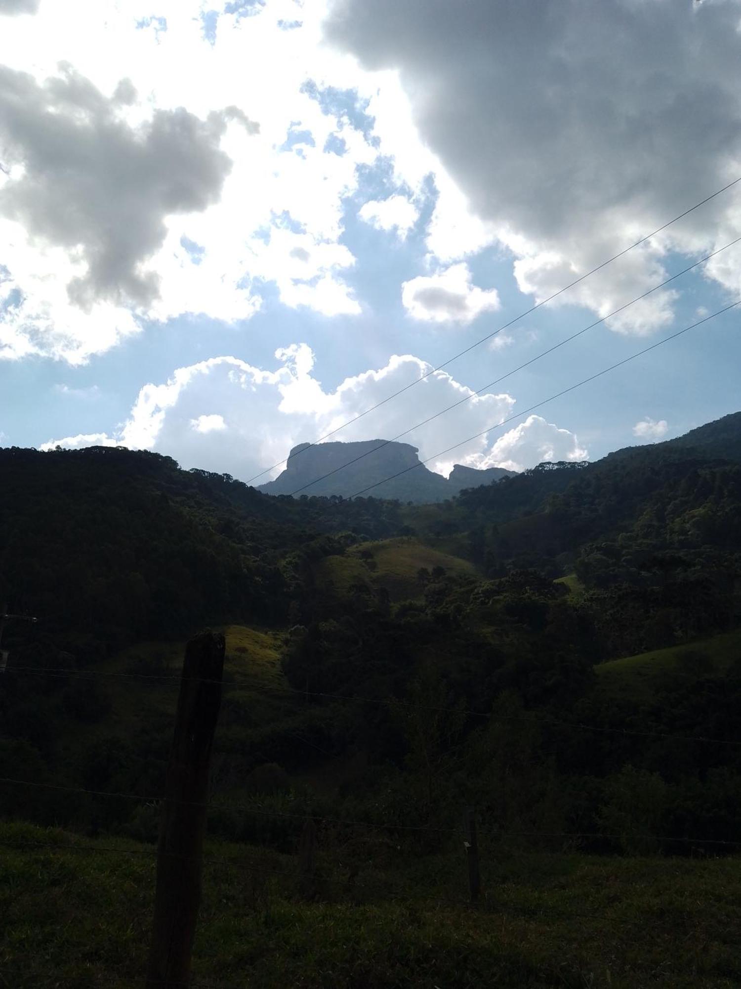 Rancho Pe Da Pedra Villa Sao Bento do Sapucai Bilik gambar